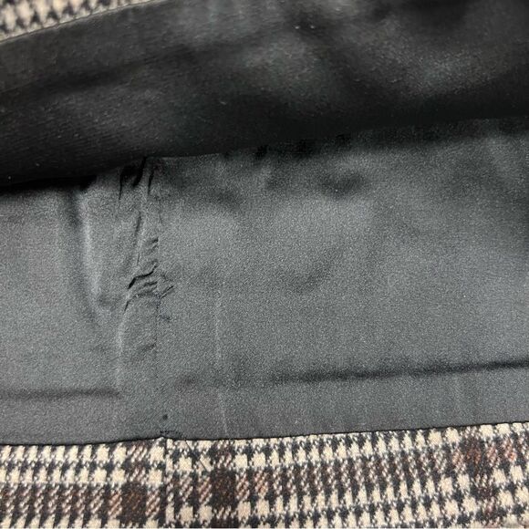 Heartloom plaid mini skirt.   Size M/L - Picture 5 of 11